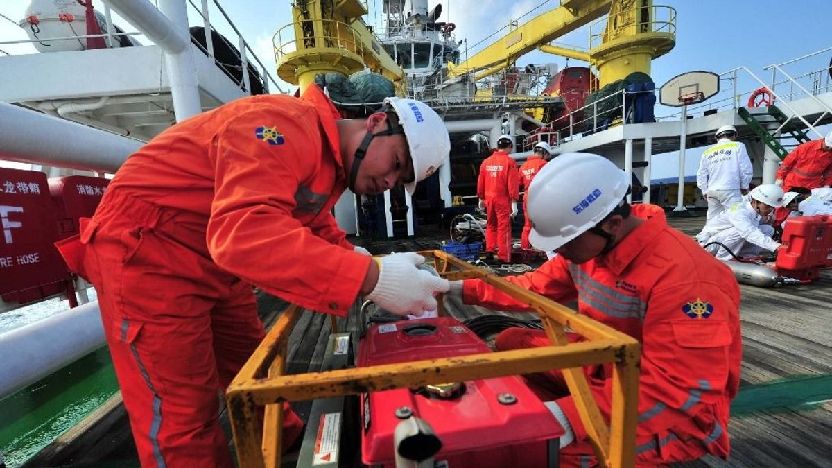 Eltűnt maláj gép: a másodpilóta életben maradhatott?