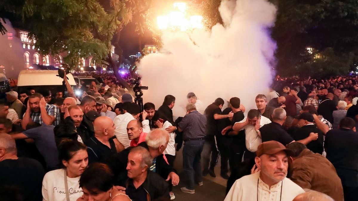 Tűzszüneti megállapodás jött létre Hegyi-Karabahban