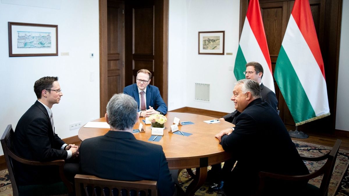 Orbán Viktor: a főispánoknak partnerként kell az emberek felé fordulniuk