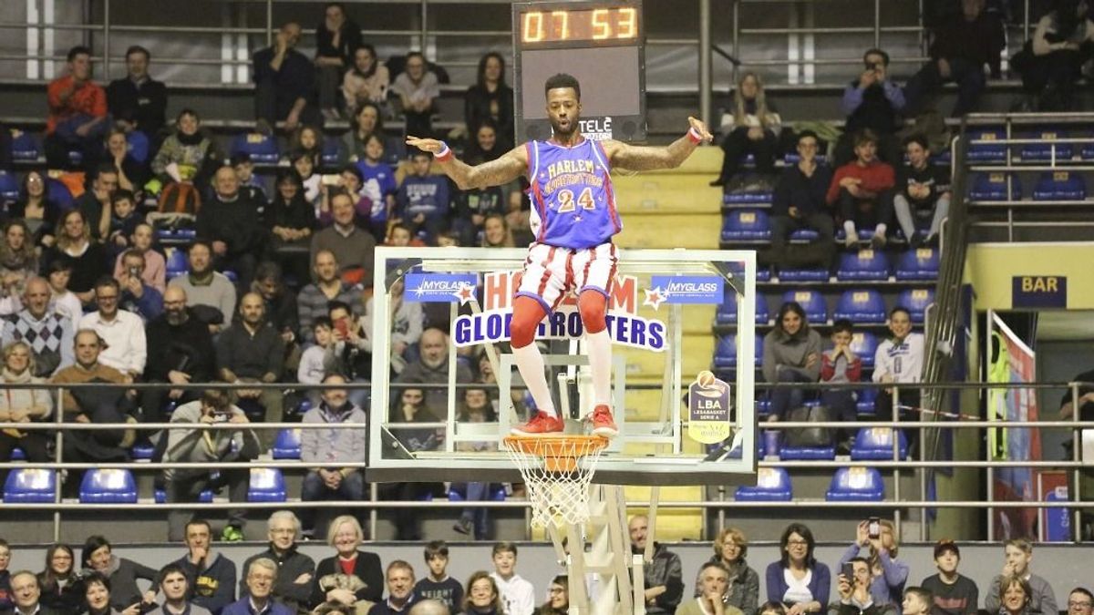 Veszprémbe jönnek a világ leghíresebb kosárlabda-fenoménjai