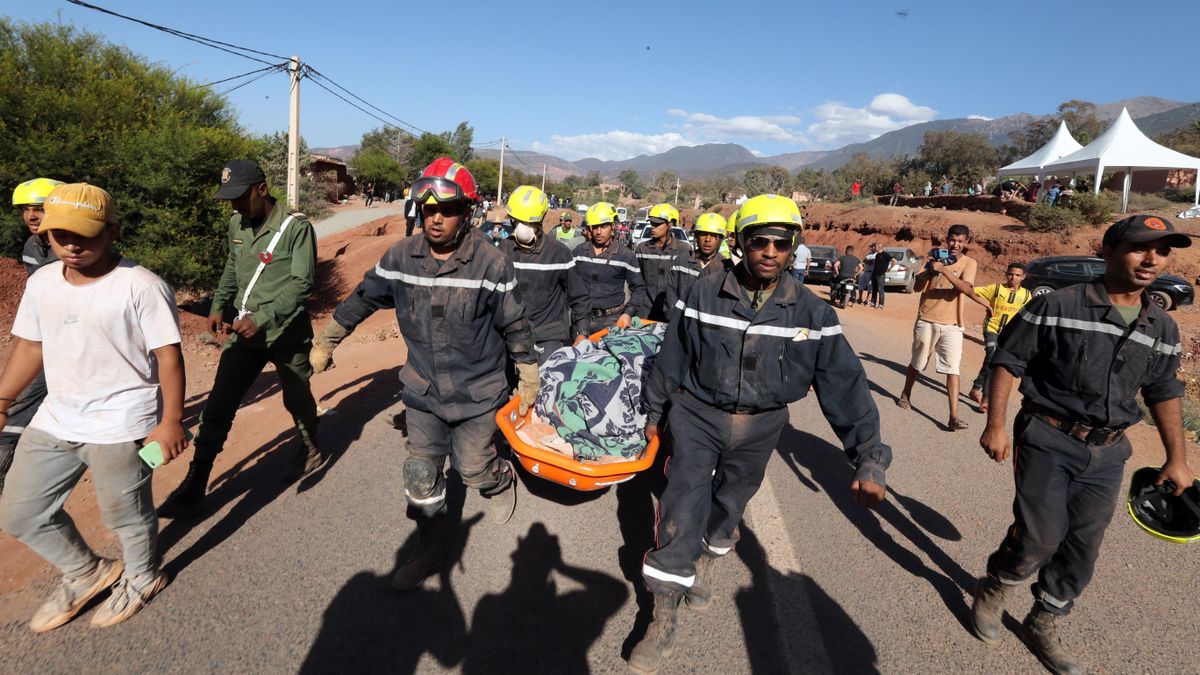 Külföldi mentőcsapatok csatlakoznak a marokkói földrengés túlélőinek kereséséhez