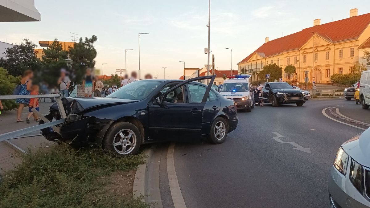 Baleset történt Veszprém belvárosában