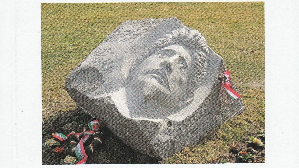 Költő a múltból és a jelenből