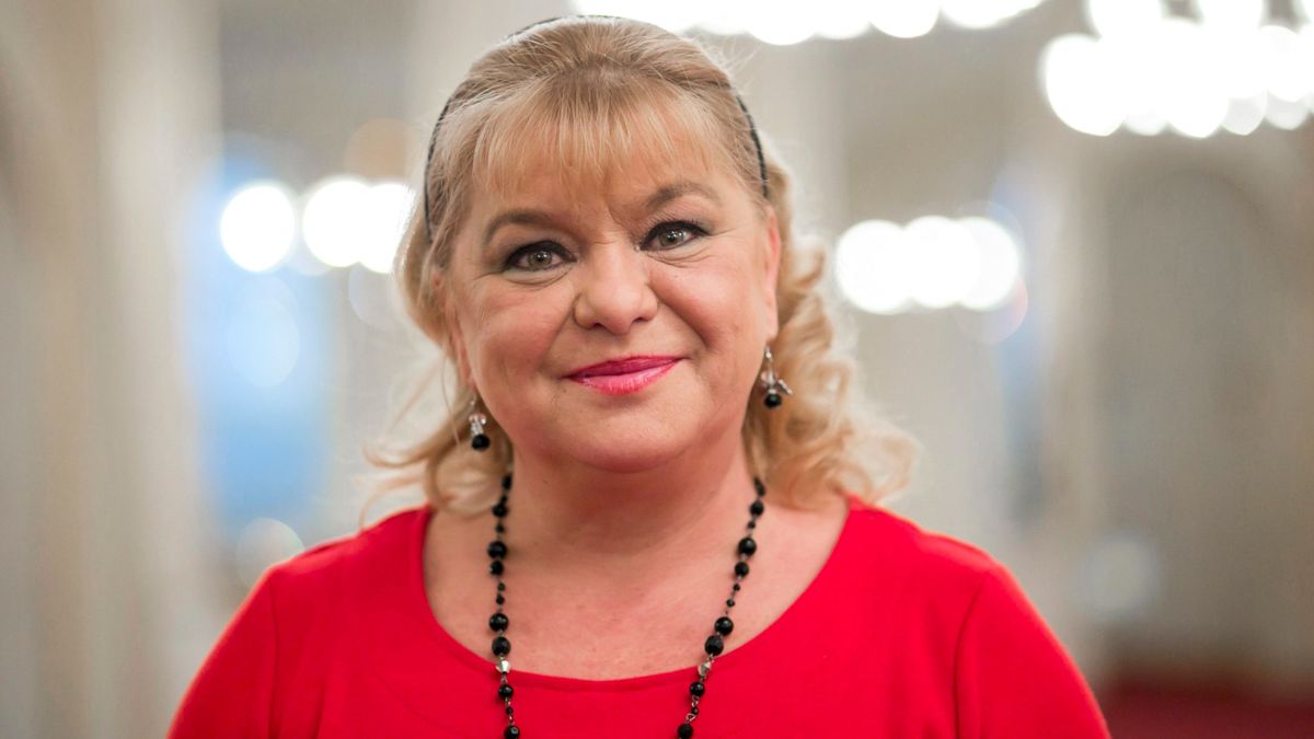 Oszvald Marika nem jön ki a pénzéből