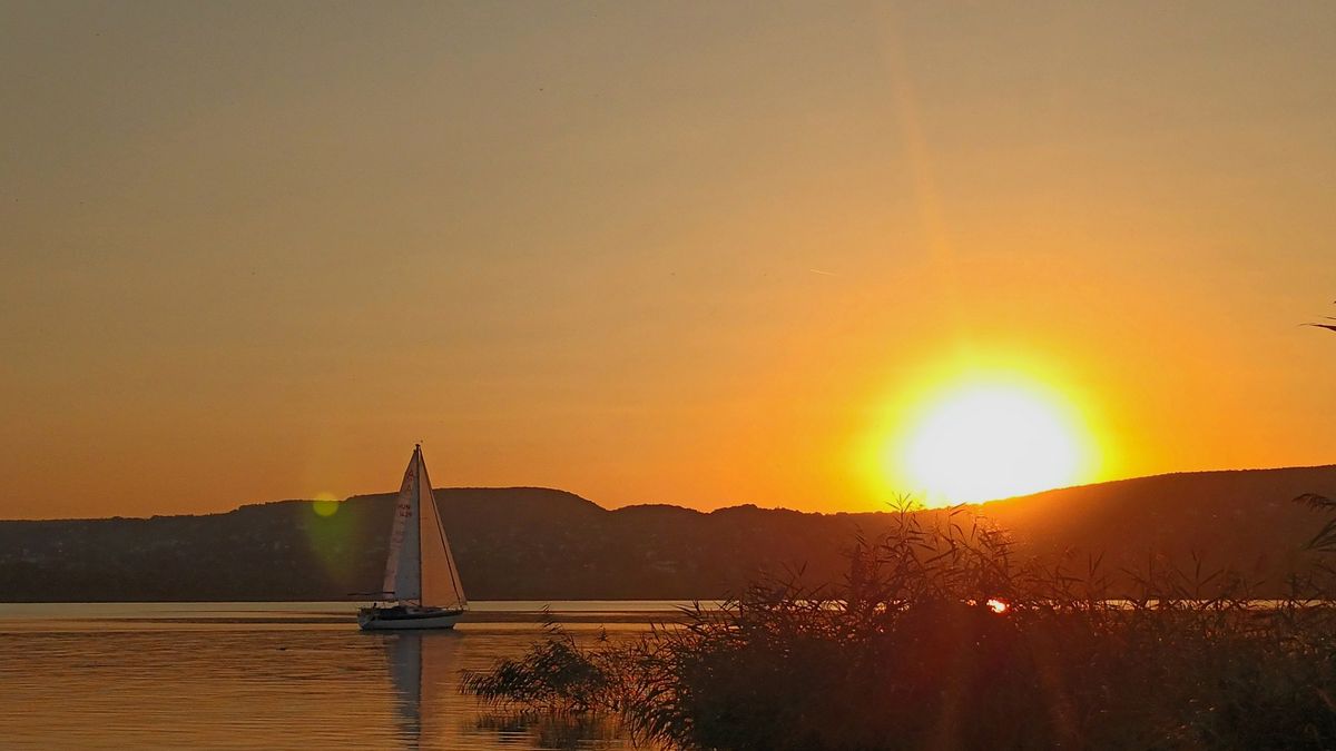 Varázslatos balatoni naplemente Balatonfűzfőn
