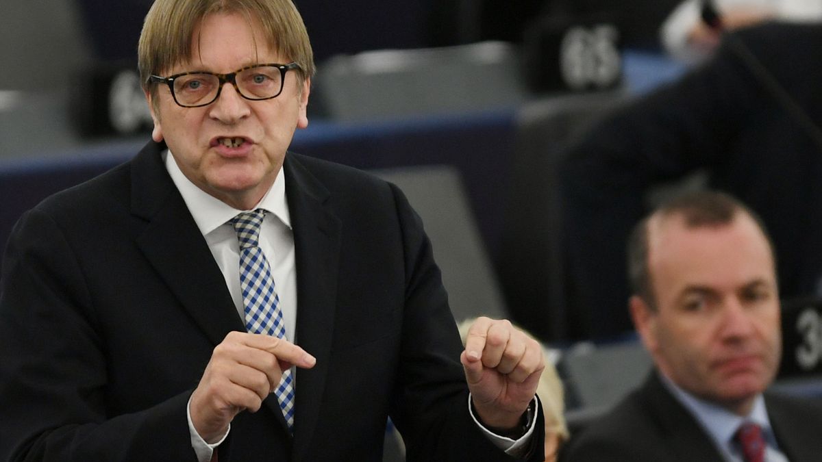 Guy Verhofstadt ismét Orbán Viktort támadja