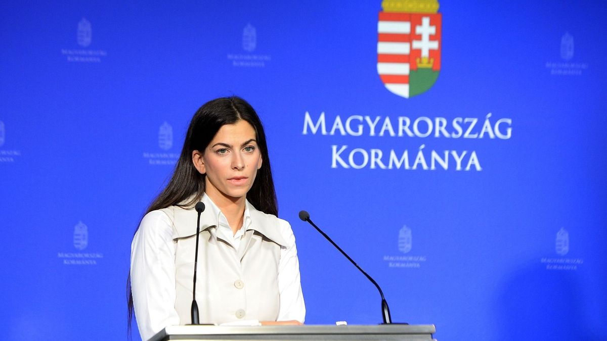 Szentkirályi Alexandra: kitartunk és védjük a magyarok biztonságát (videó)