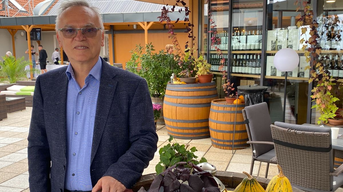 Életfa díjat kapott Tornai Tamás a Somlóért a minisztertől