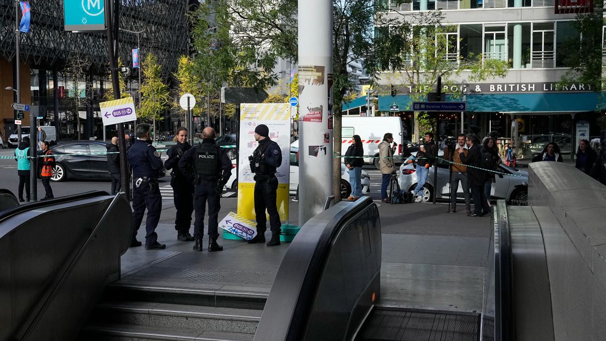 Robbantással fenyegetőzött egy muzulmán öltözéket viselő nő Párizsban, hasba lőtték a rendőrök (videó)