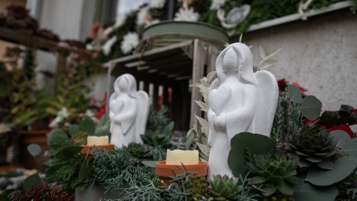 Utat tör a gyász, így készülünk a halottak napjára - képgaléria