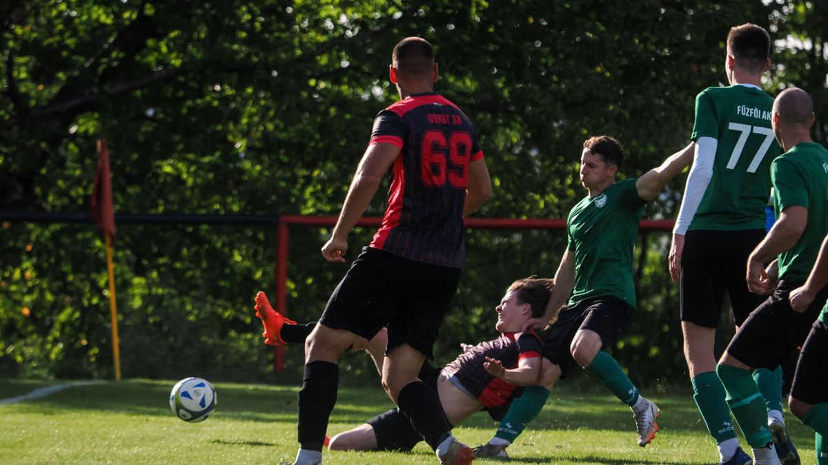 Nyolcat lőtt a Pápa