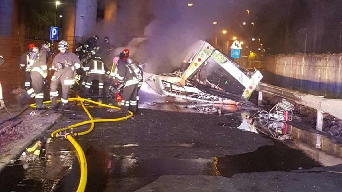 Sokkot kaptak a mentésben résztvevők is a velencei busztragédia látványától