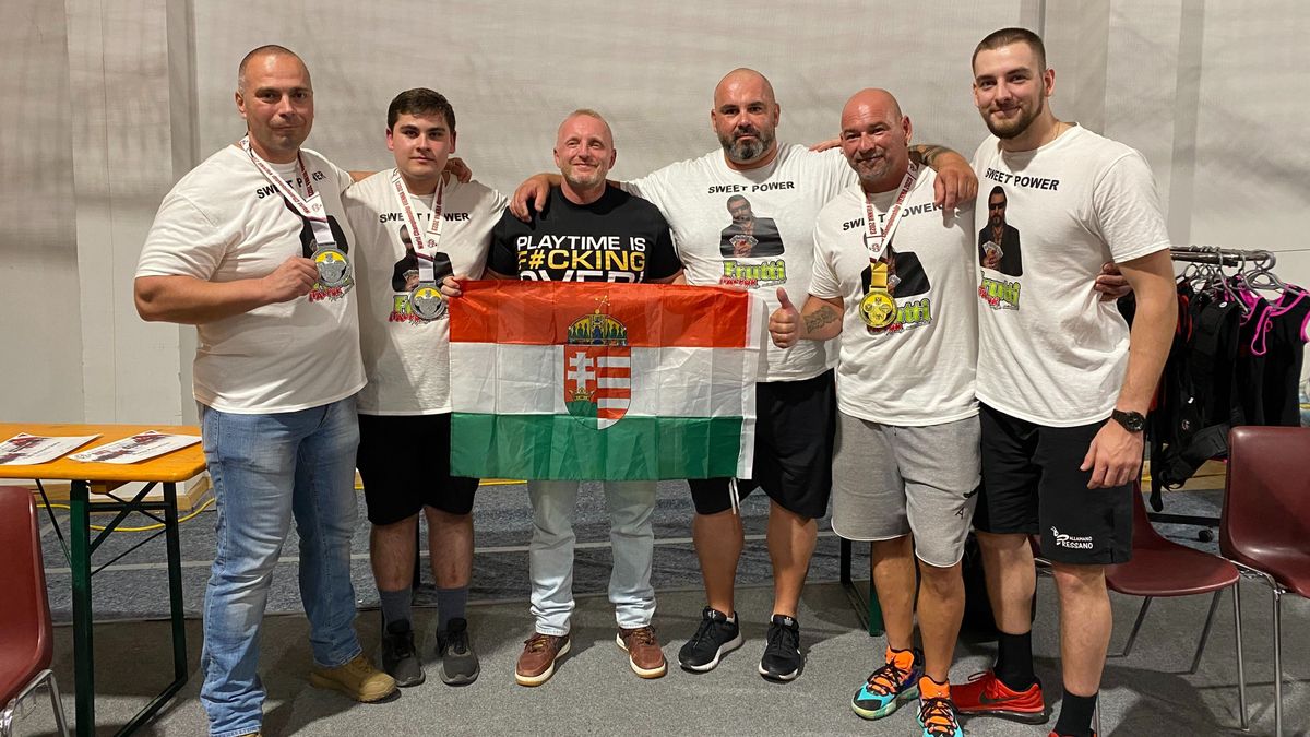Három érmet szereztek a pápai erőemelők a vb-n