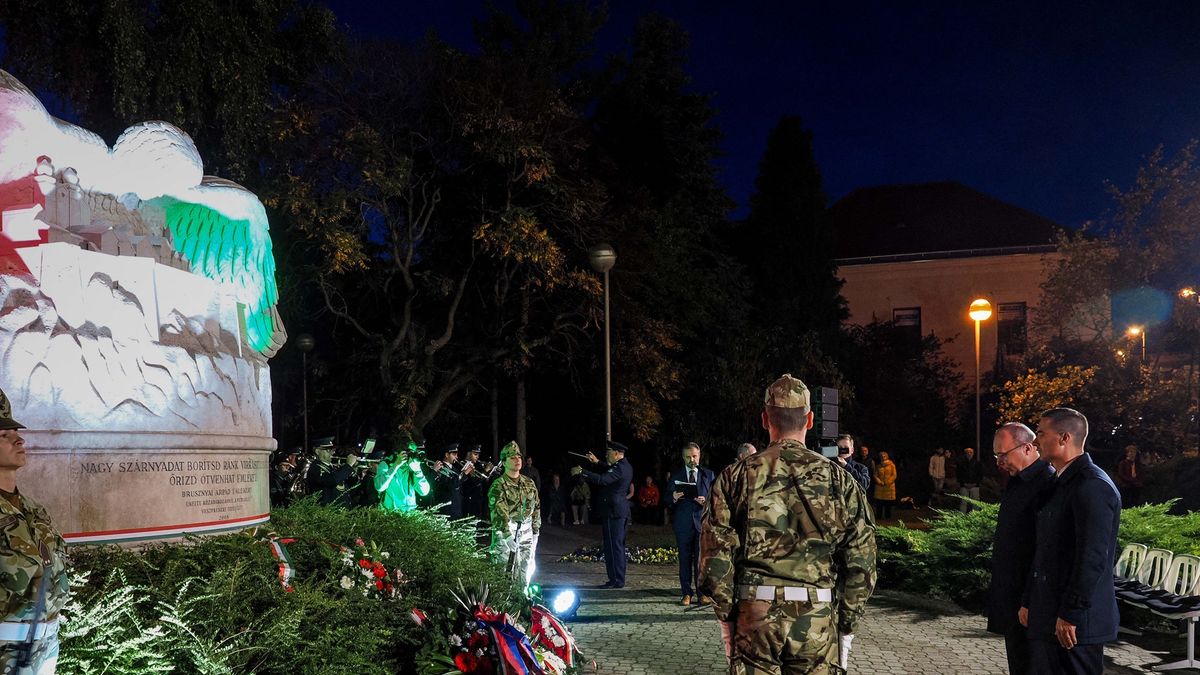 A Brusznyai-emlékműnél koszorúztak