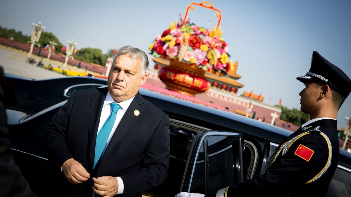 "Kína Szilícium-völgyében" tárgyal Orbán Viktor