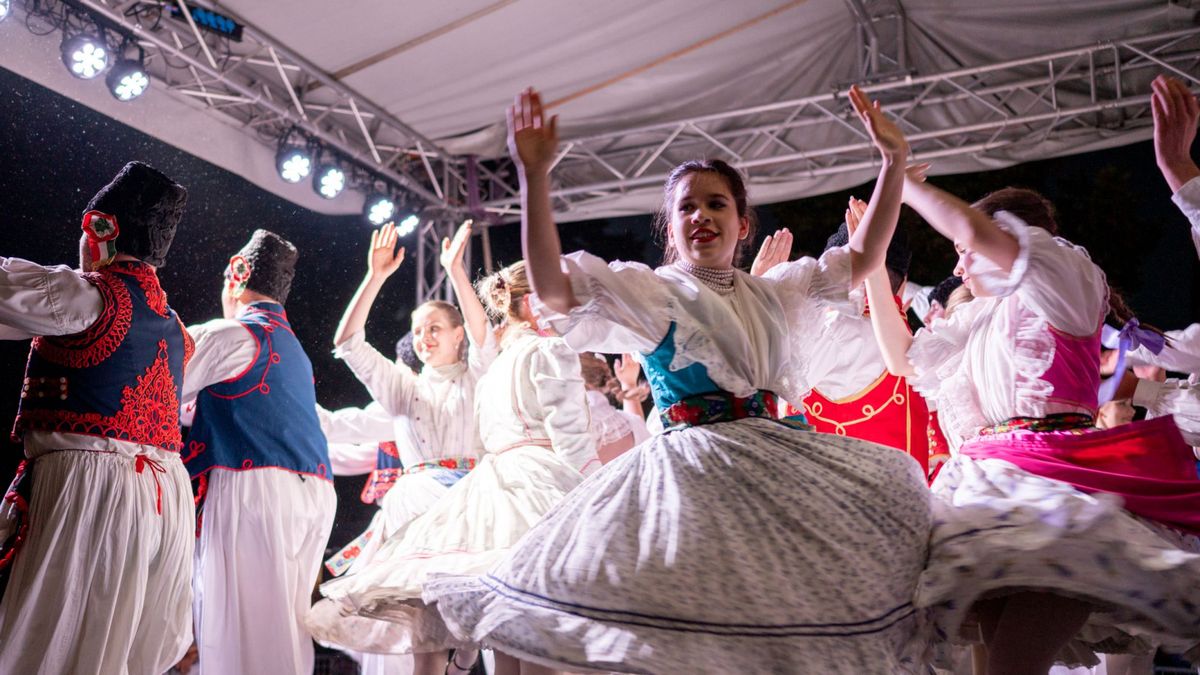 Emlékeznek és minősítenek