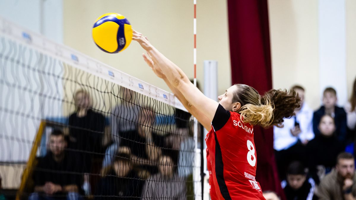 Simán nyertek a női röplabdázók