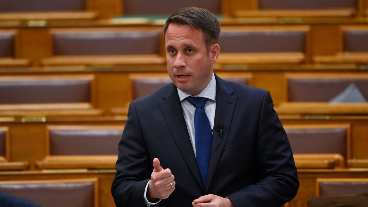 Dömötör Csaba szerint Magyarország aránytalanul nagy terhet vállal a határvédelem terén (videó)