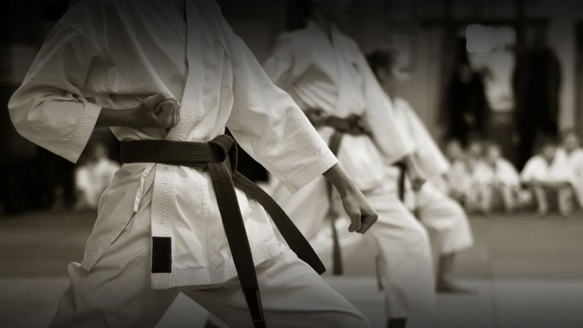 Harminc éven át zaklatta szexuálisan tanítványait a volt jobbikos karateedző