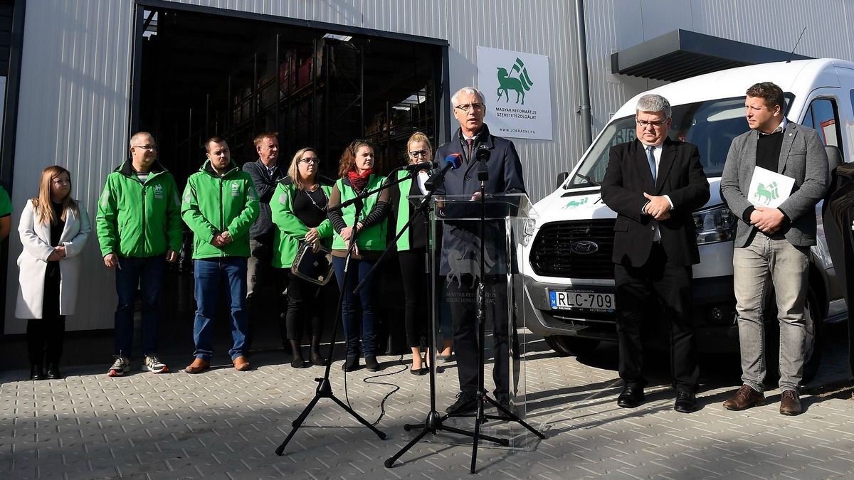 Kormányzati támogatással épített új logisztikai bázist a Magyar Református Szeretetszolgálat