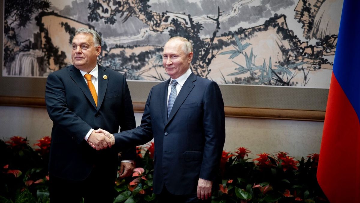 Orbán Viktor az orosz elnökkel tárgyalt