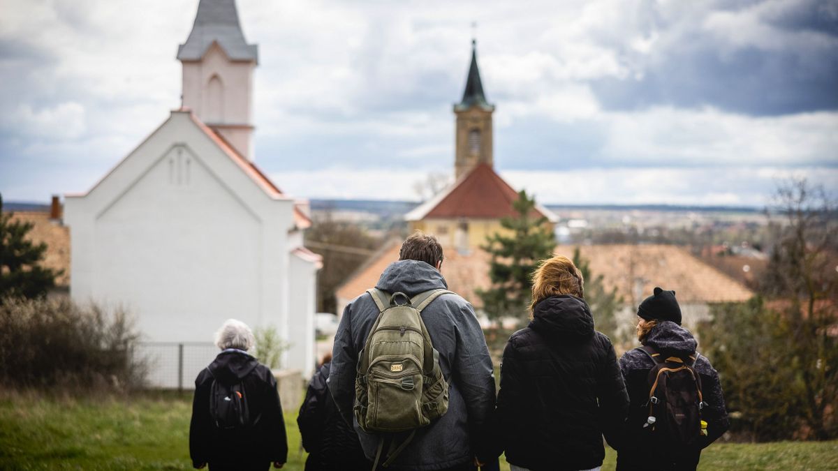 Új szakrális-turisztikai túraútvonal a Bakonyban