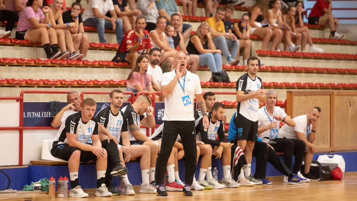 Hozható alsóházi rangadó