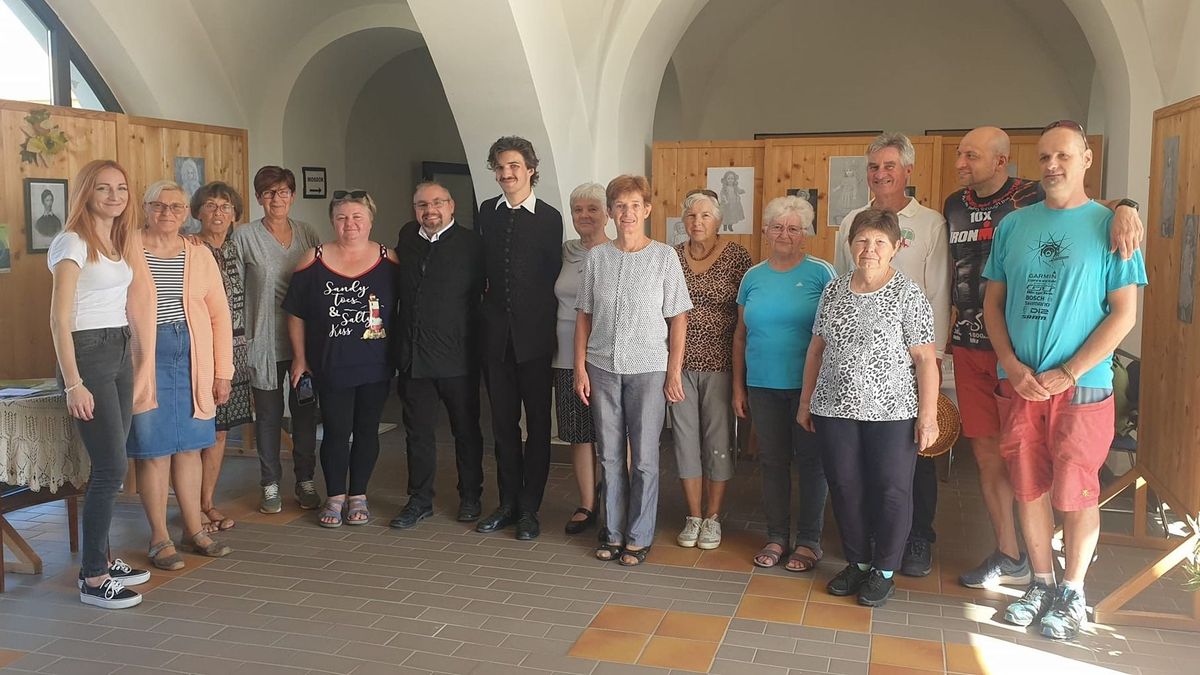 Egy állomás: Hajmáskér