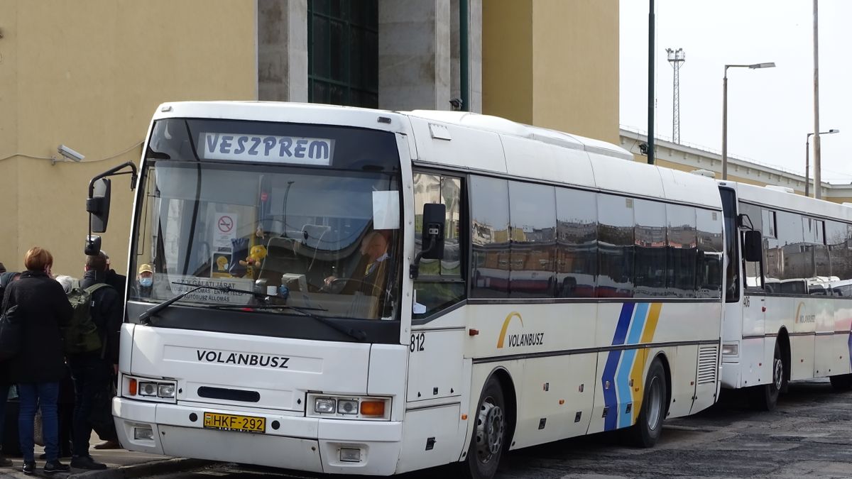 Így járnak a buszok az ünnepi hétvégén