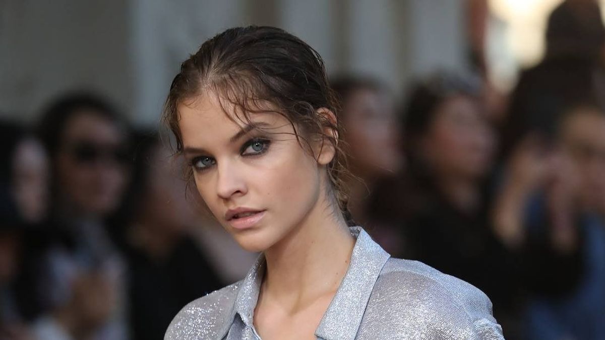 Ezt nézze meg: mélyen dekoltált ruhában fotózták Palvin Barbit