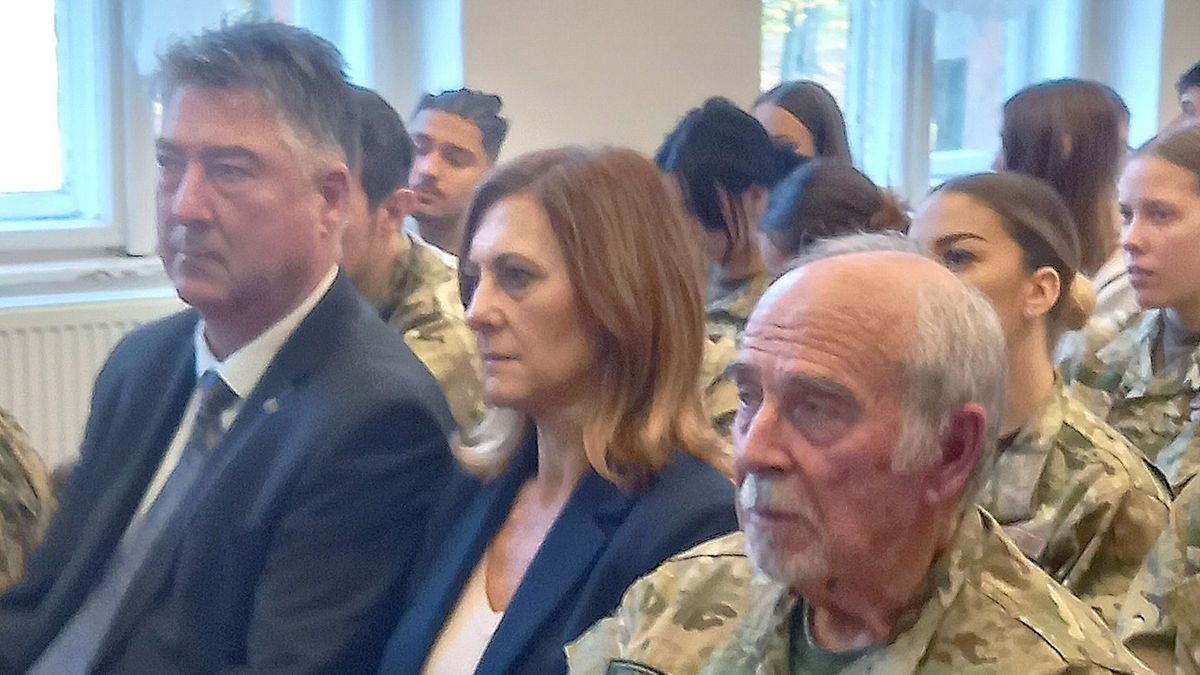 Akár pilóták is lehetnek a mostani, fűzfői kadétok…