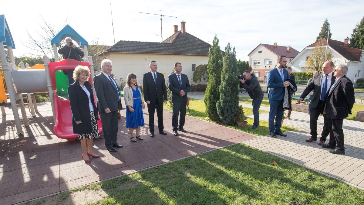 Átadták a zalaegerszegi egyházi fenntartású Szent Család Óvoda kibővített, felújított épületét
