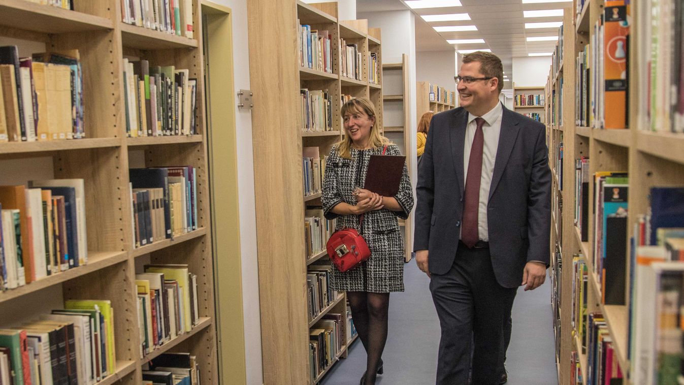 Megújult a várpalotai városi könyvtár