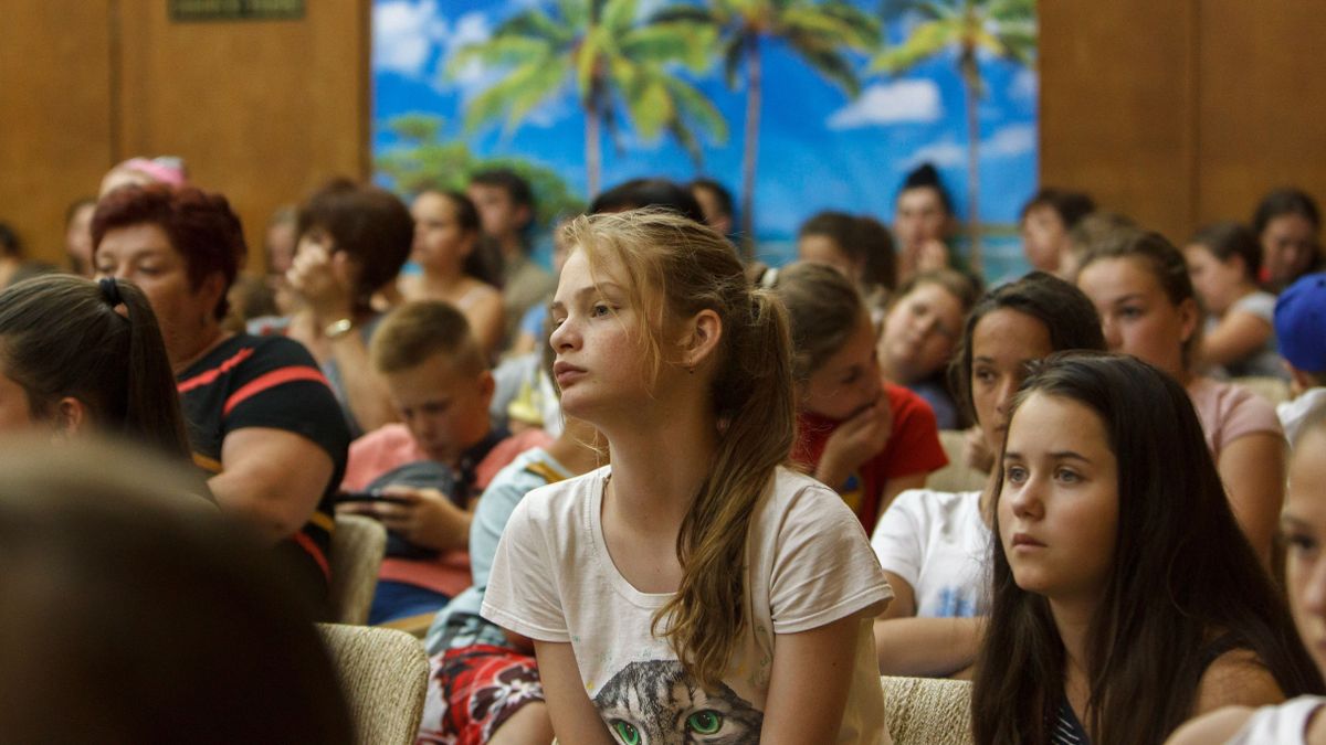 A kárpátaljai magyar diákok már egymás között sem beszélhetnek anyanyelvükön?