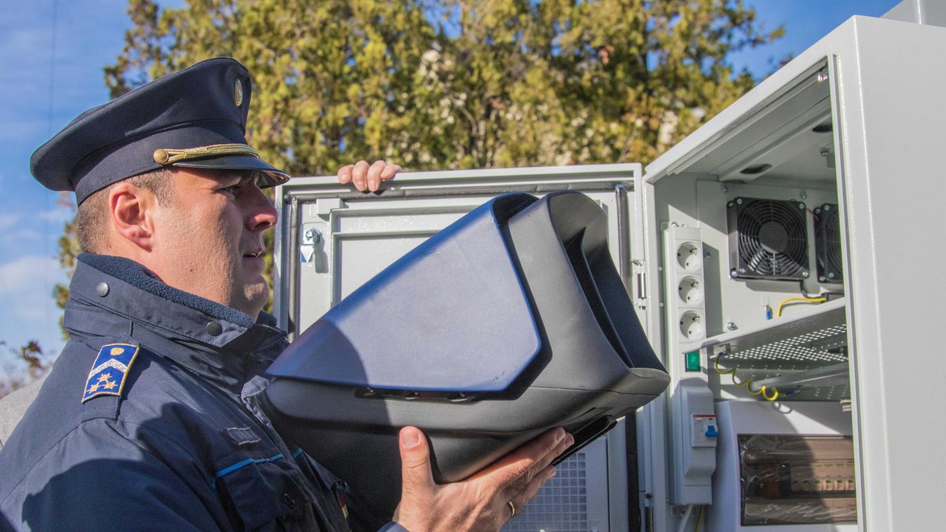 Új traffiboxot helyeztek ki Várpalotán