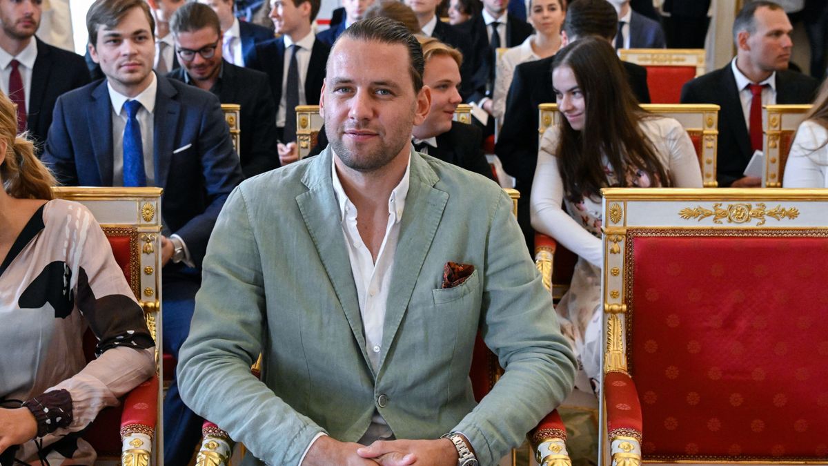 Tündéri családi fotókat mutatott Szalai Ádám