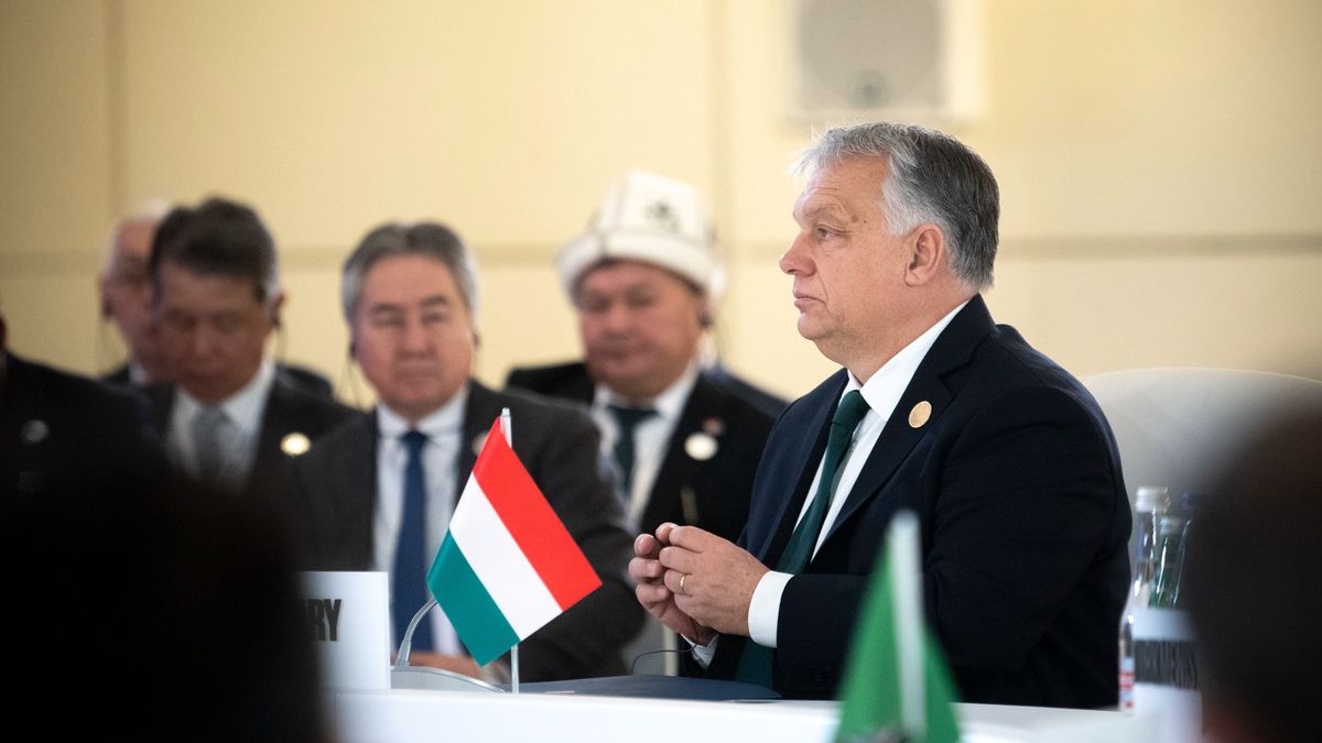 A jövőben viharos körülmények között kell megtalálnunk az országaink fejlődését segítő megoldásokat (videó)