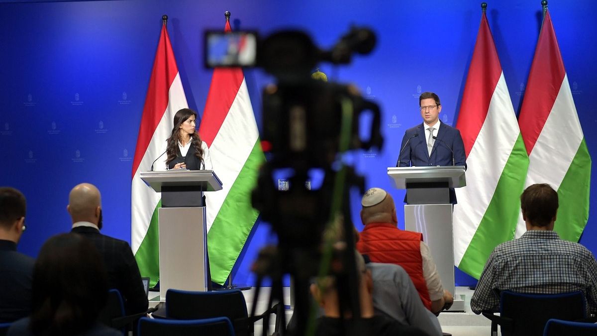 Kövesse nálunk élőben a kormányinfót!