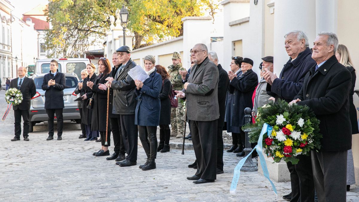 Veszprém máig nem feledi 1956-os deportáltjait