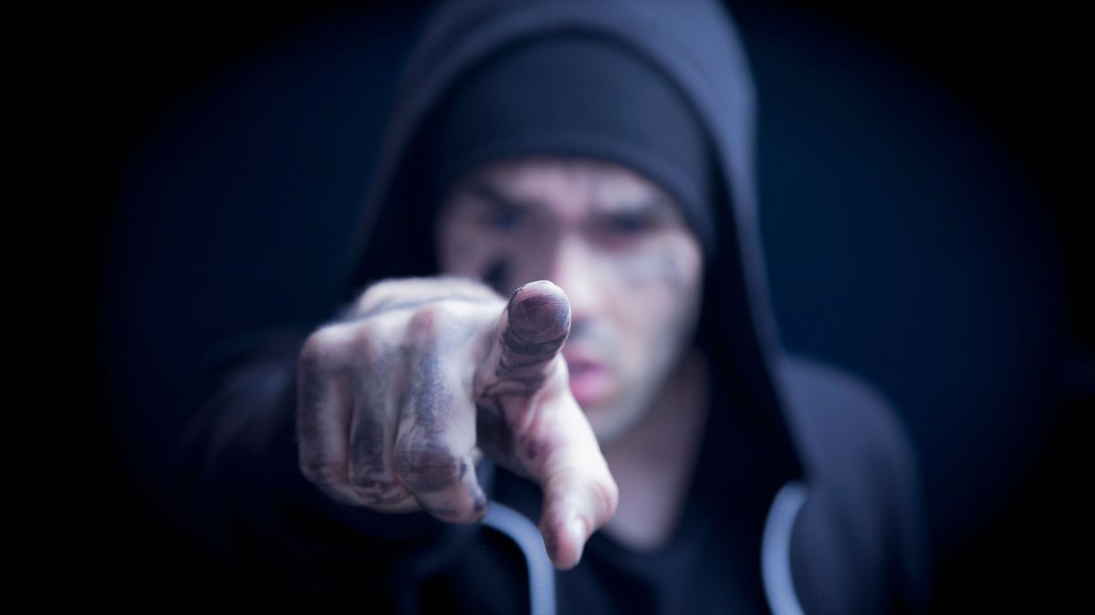 Rettegnek a helyiek: hajléktalanok támadtak rá egy védtelen nőre Kecskeméten