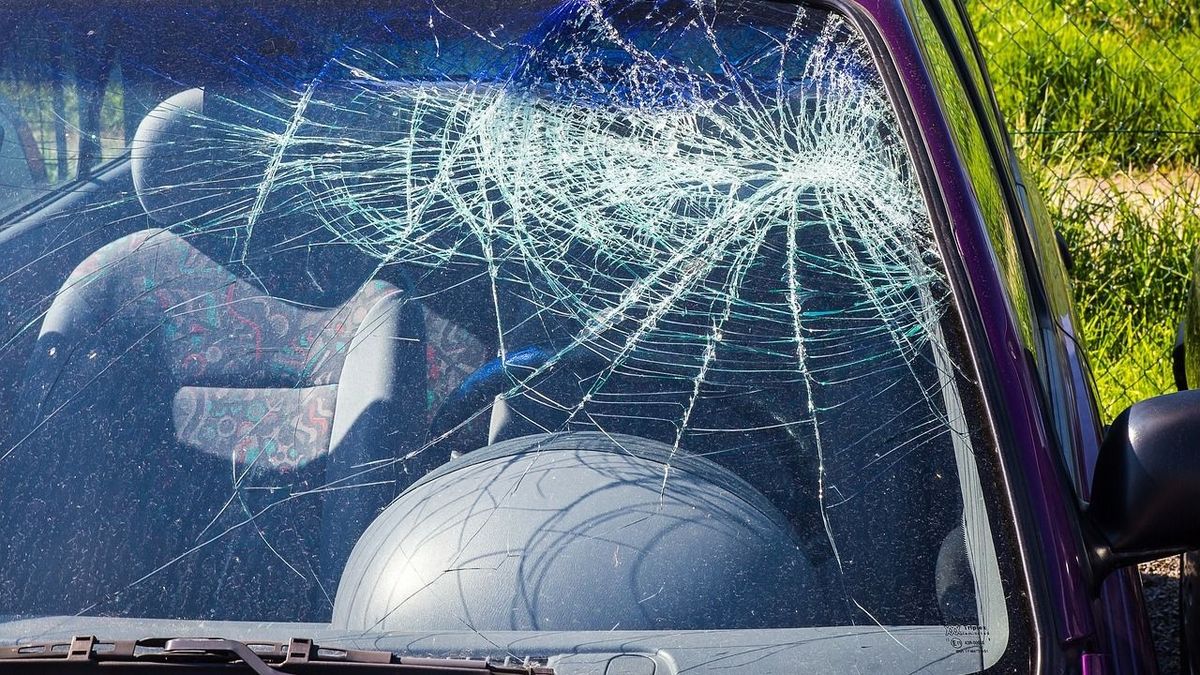 Halálos balesetet okozott egy cukorbeteg nő, aki rosszul lett a volán mögött: vádat emeltek ellene