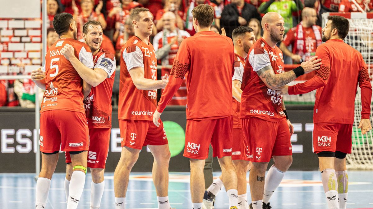 Bátran kezdett a Komló, de végül 40 gólt kapott Veszprémben