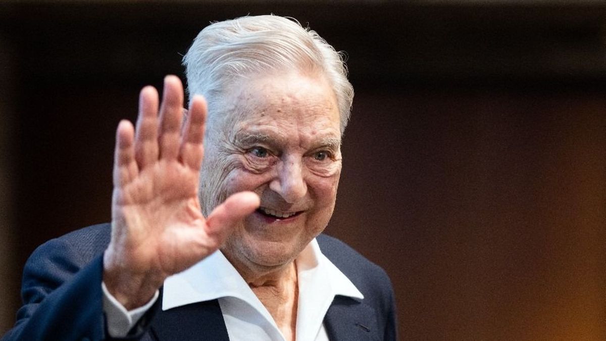 Soros Európában a migrációt, Keleten pedig a terrort pénzeli