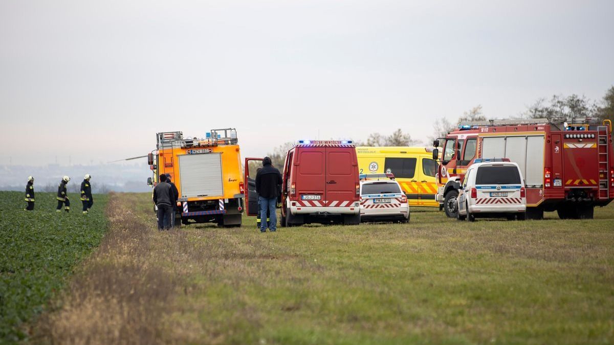 Kényszerleszállást hajtott végre egy gép Úrhidán