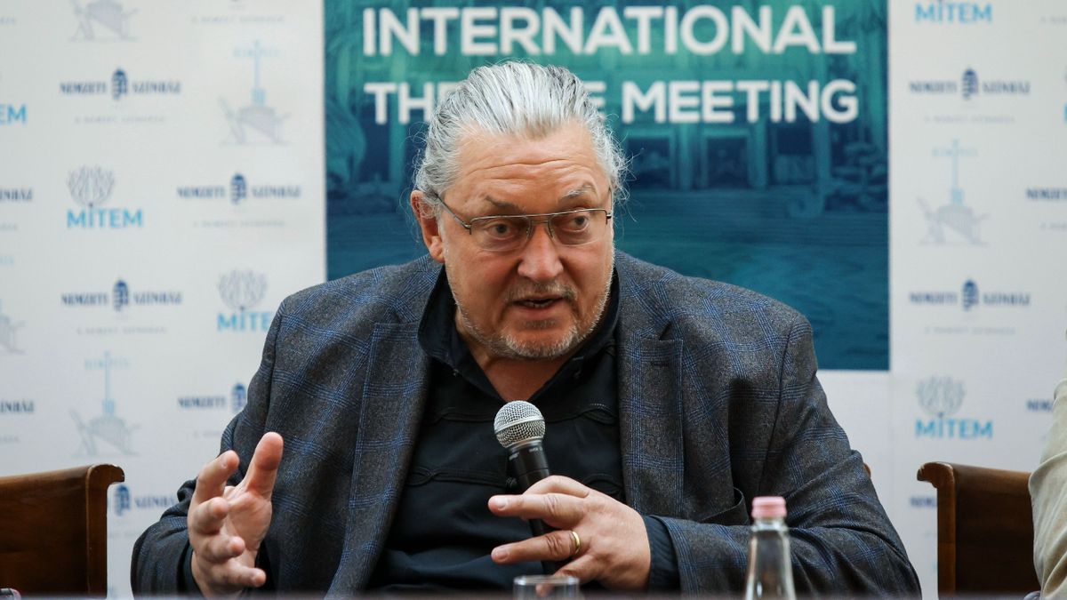 Vidnyánszky Attilát felháborítja, hogy pártszimpátia alapján adnak kedvezményes színházjegyet