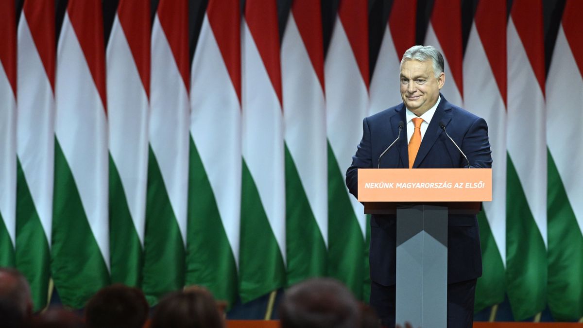 Orbán Viktor: A béke oldalán maradtunk