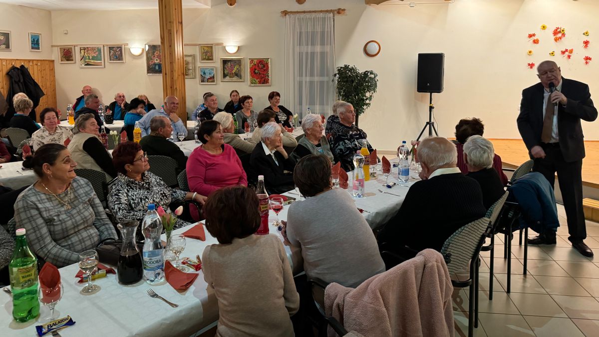 Nyugdíjasok délutánja Csóton