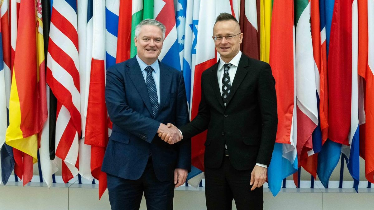 Szijjártó: egyre nagyobb a veszélye annak, hogy a világ újra blokkosodni fog