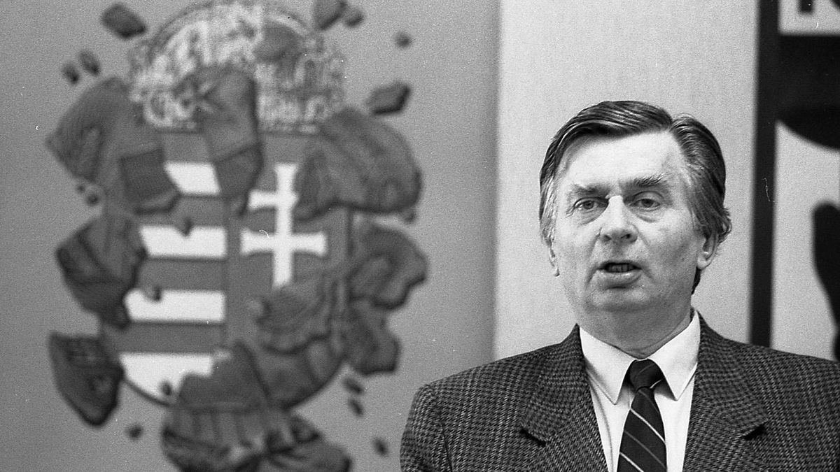 Harminc éve halt meg Antall József, hazánk első demokratikusan megválasztott miniszterelnöke