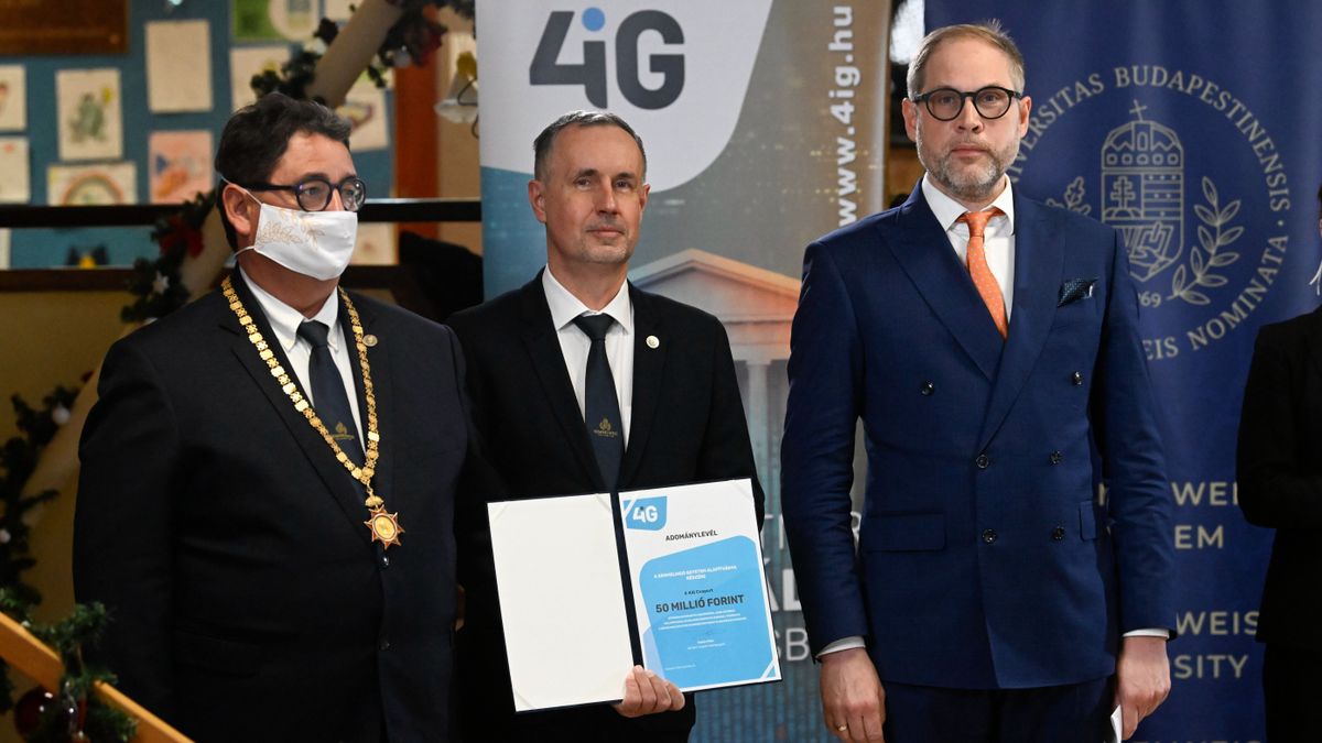 Informatikai és digitális eszközökkel támogatja a 4iG csoport az SE Gyermekgyógyászati Klinikáját